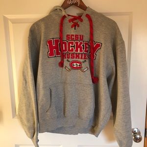 SCSU Huskies Hockey Hoodie ❤️🖤